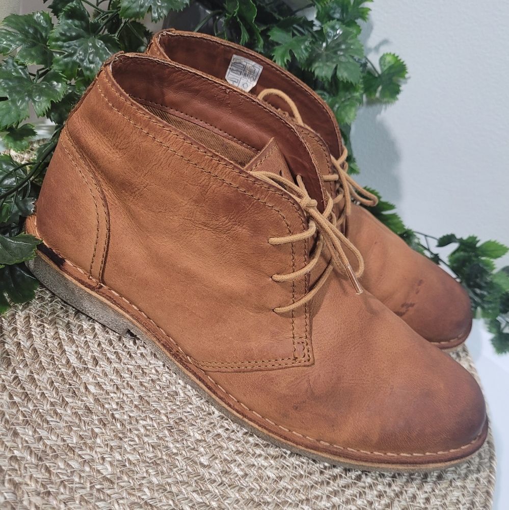 Men's Tan Leather Lace-Up Shoes. Size 9. Marc New York Andrew Marc.